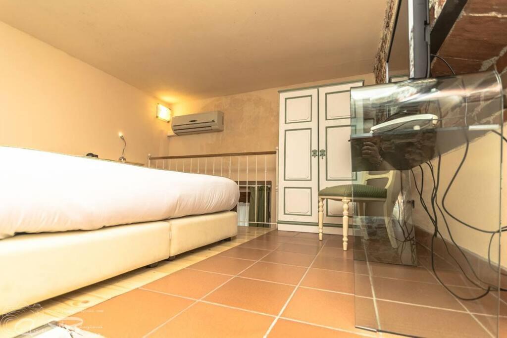 Lovely Apartment By Villa Il Mosaico Florens Exteriör bild